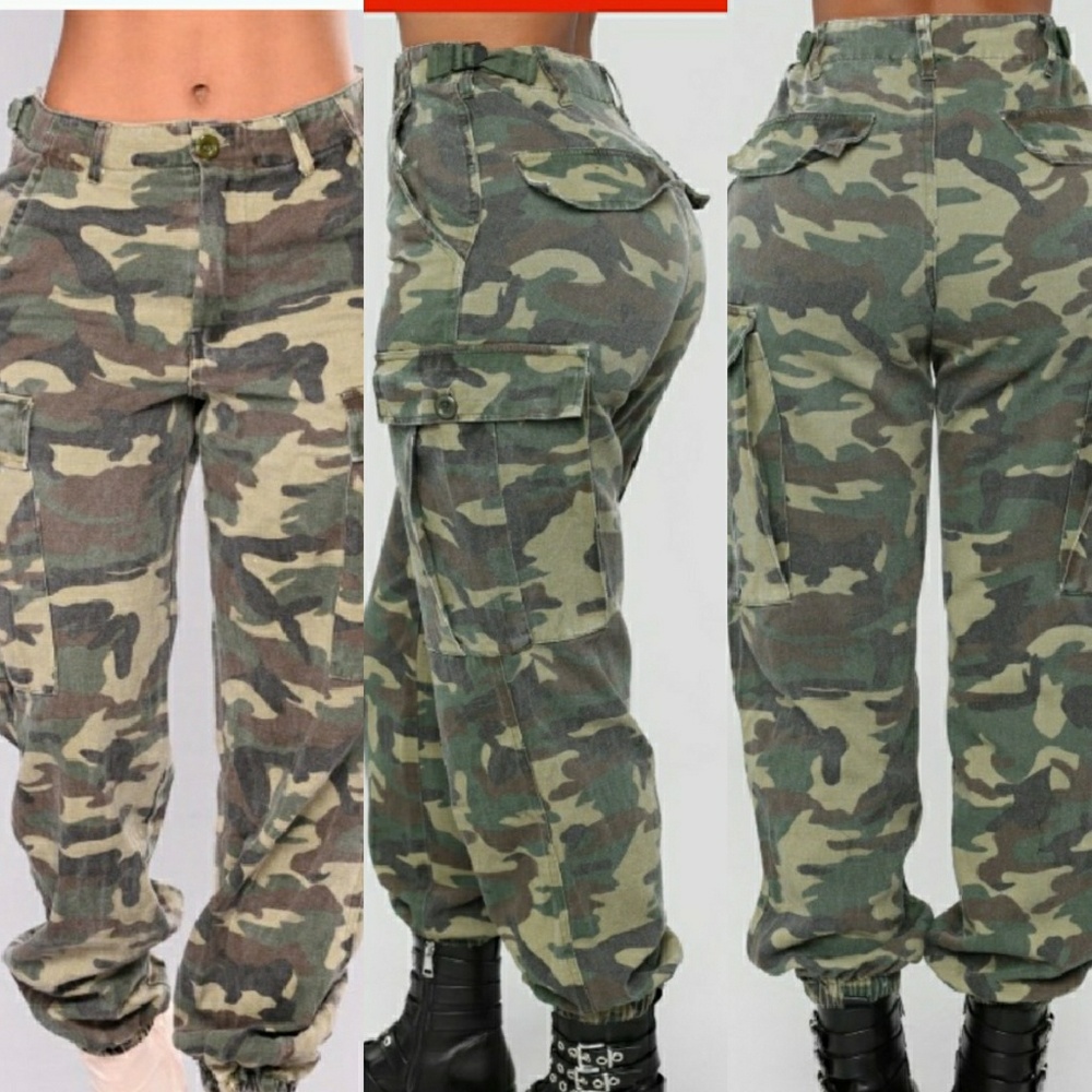 Oversized camo pants